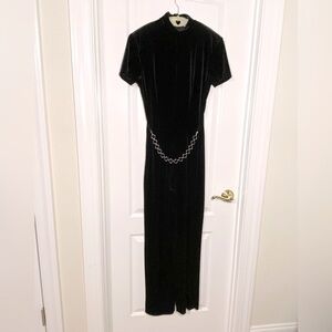 90s Scarlett Chain Belt Velvet Velour Short Sleeve Jumpsuit Black Size JR 7/8